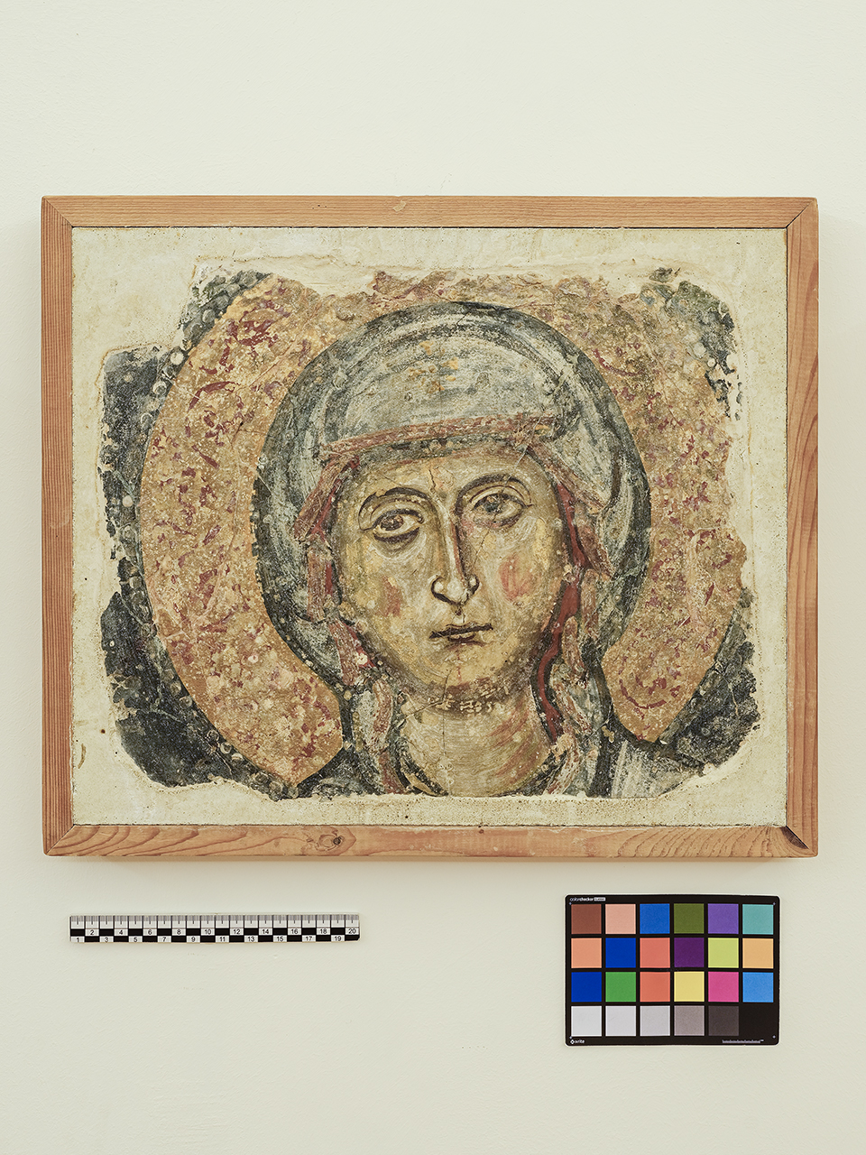volto della Madonna (dipinto, frammento) - ambito Italia meridionale (primo quarto sec. XIII)