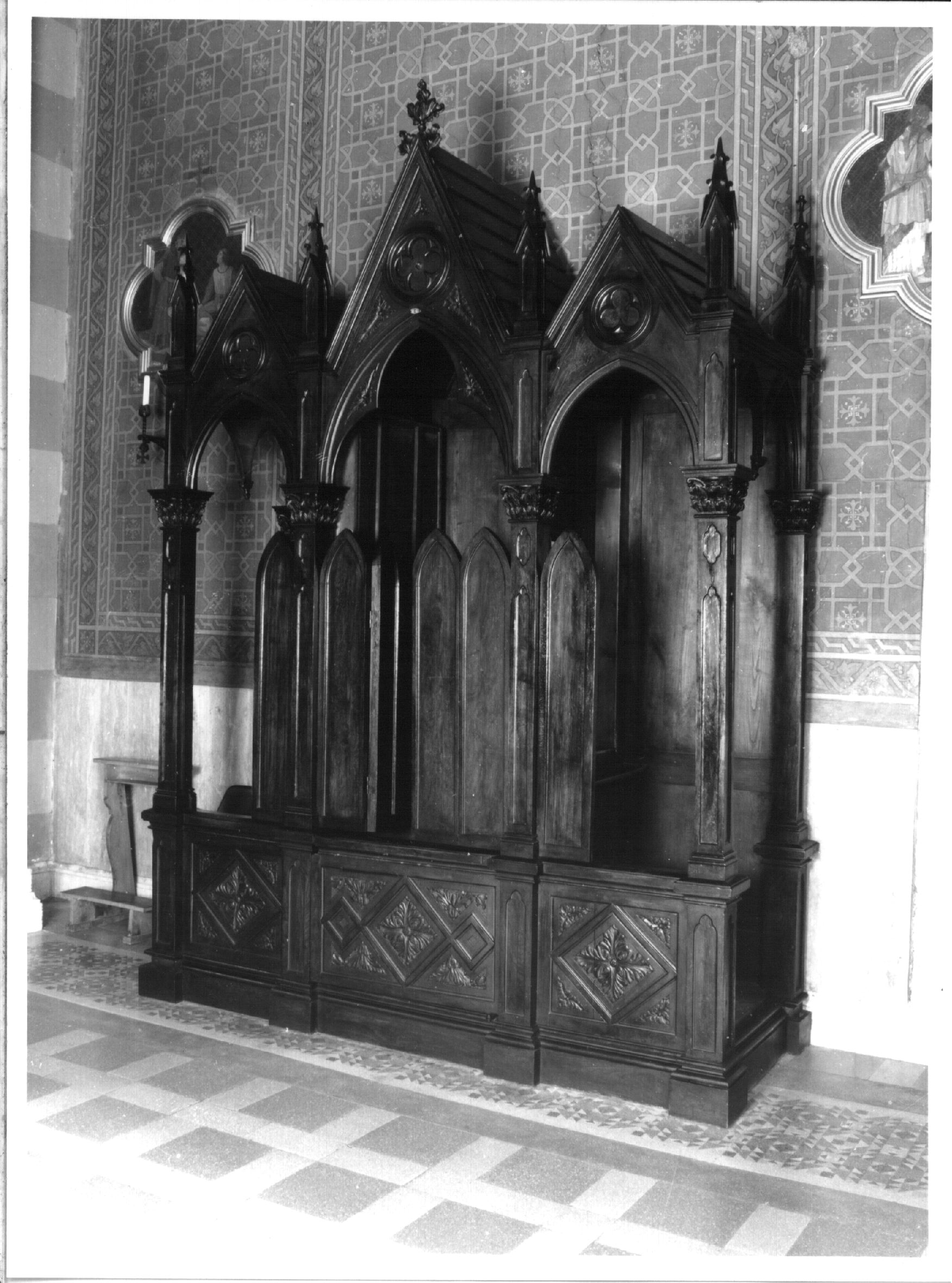 CONFESSIONALE (SEC. XX)