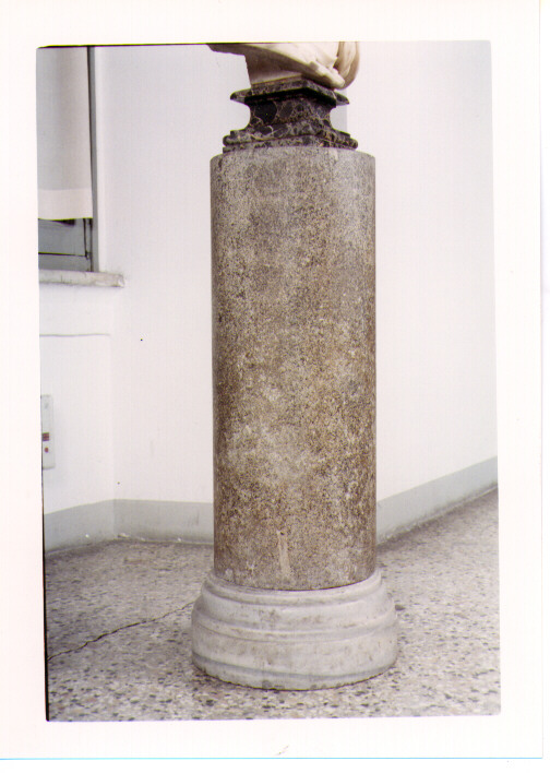 ROCCHIO DI COLONNA, ELEMENTO D'INSIEME - AMBITO ITALIANO (sec. I a. C. (?))