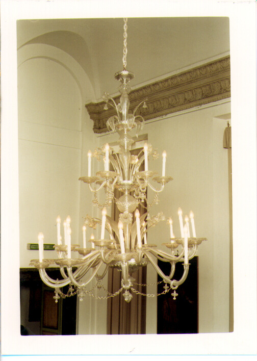 LAMPADARIO - A BRACCI, SERIE - produzione muranese (Metà SEC. XX)