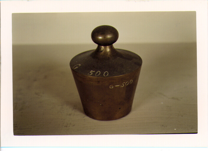 armadio - ambito laziale (primo quarto sec. XX)