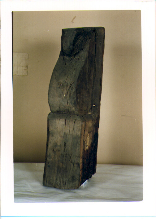 stemma vescovile (rilievo) - ambito laziale (sec. XVII)