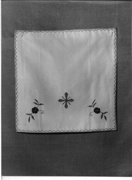 motivi decorativi floreali (velo di calice, elemento d'insieme) - manifattura ligure (secc. XIX/ XX)