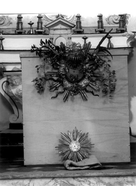 angioletti/ simboli eucaristici (targa, elemento d'insieme) - PRODUZIONE LIGURE (primo quarto sec. XIX)