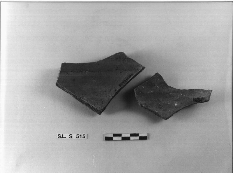 PENTOLA/ DUE FRAMMENTI - MANNONI 43 (SEC. XV)