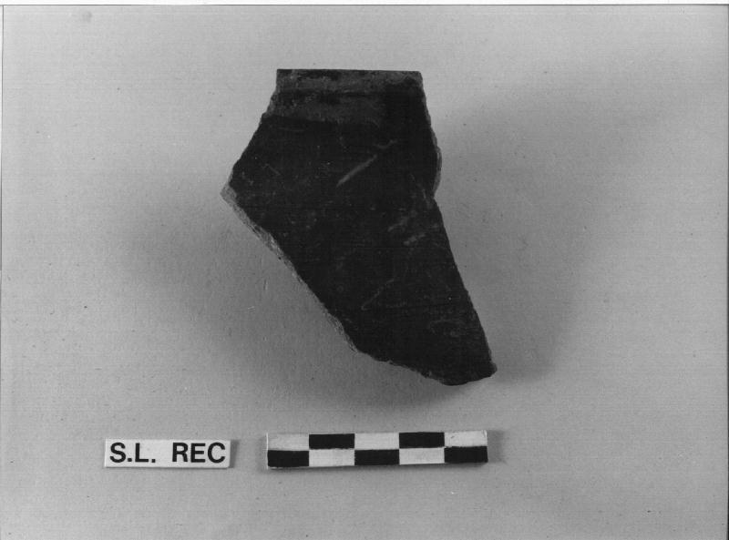 PENTOLA - MANNONI 43, frammento (Secc. XIV/ XVI)