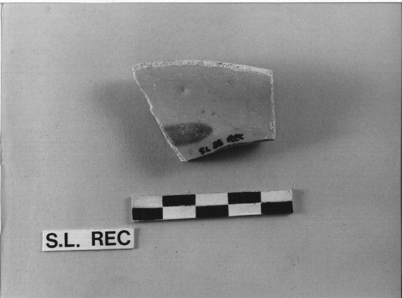 PIATTO, frammento (SEC. XVII)