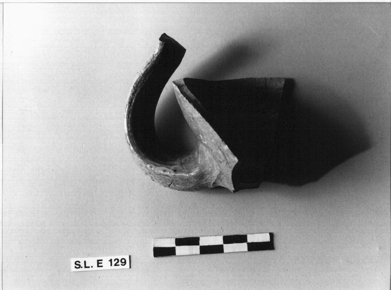 BOCCALE/ DUE FRAMMENTI COMBACIANTI (SEC. XVIII)