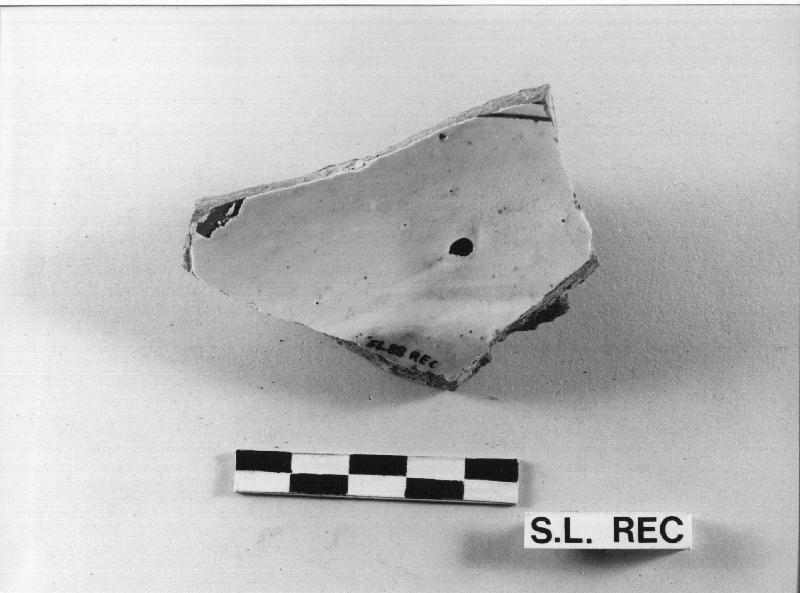 PIATTO, frammento (secc. XVI/ XVII)