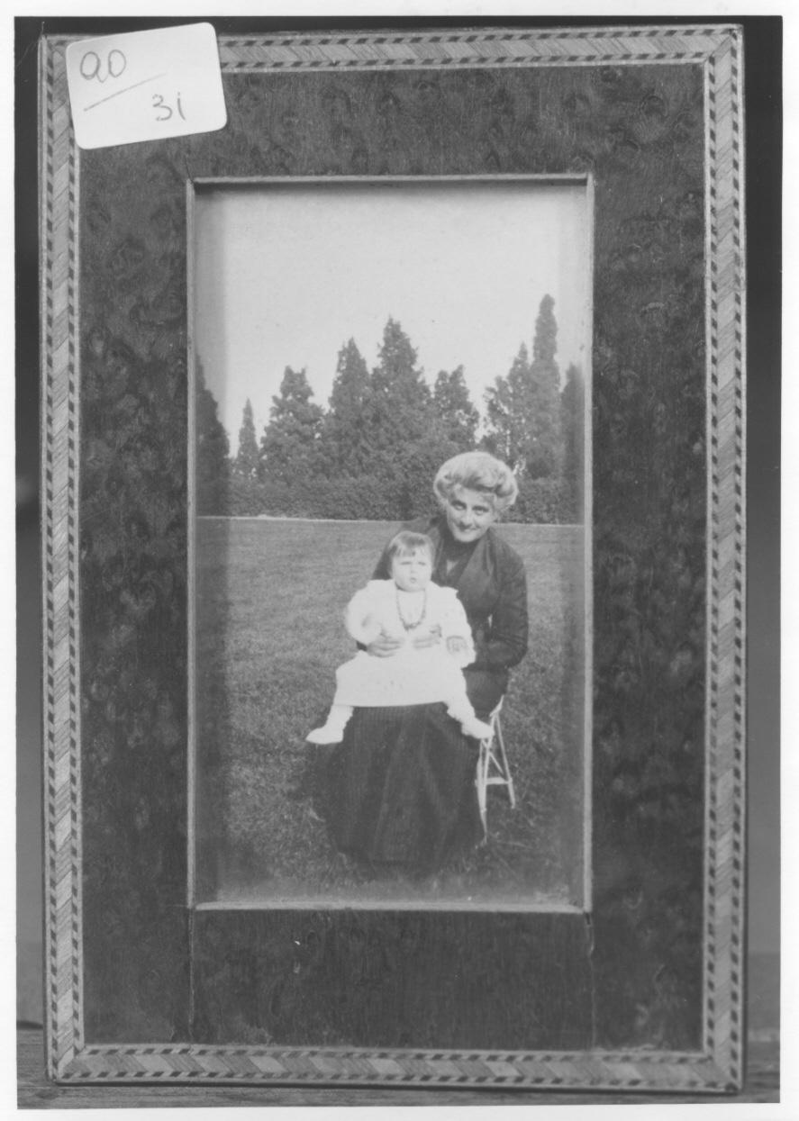 portaritratti, opera isolata - bottega piemontese (primo quarto sec. XX)