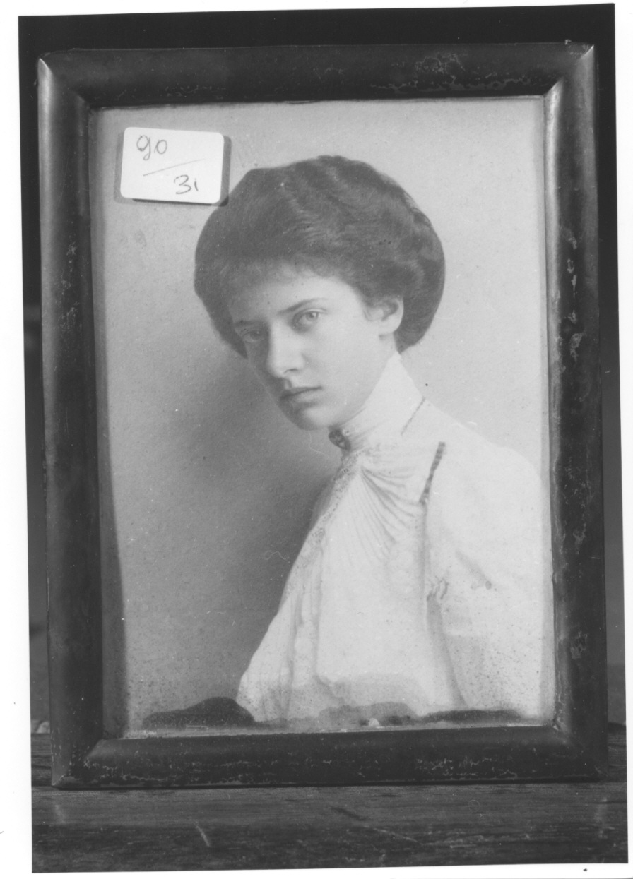 portaritratti, opera isolata - manifattura inglese (inizio sec. XX)