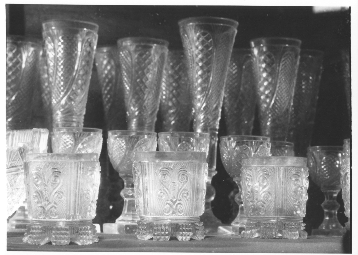 bicchiere, serie - produzione inglese (metà sec. XIX)