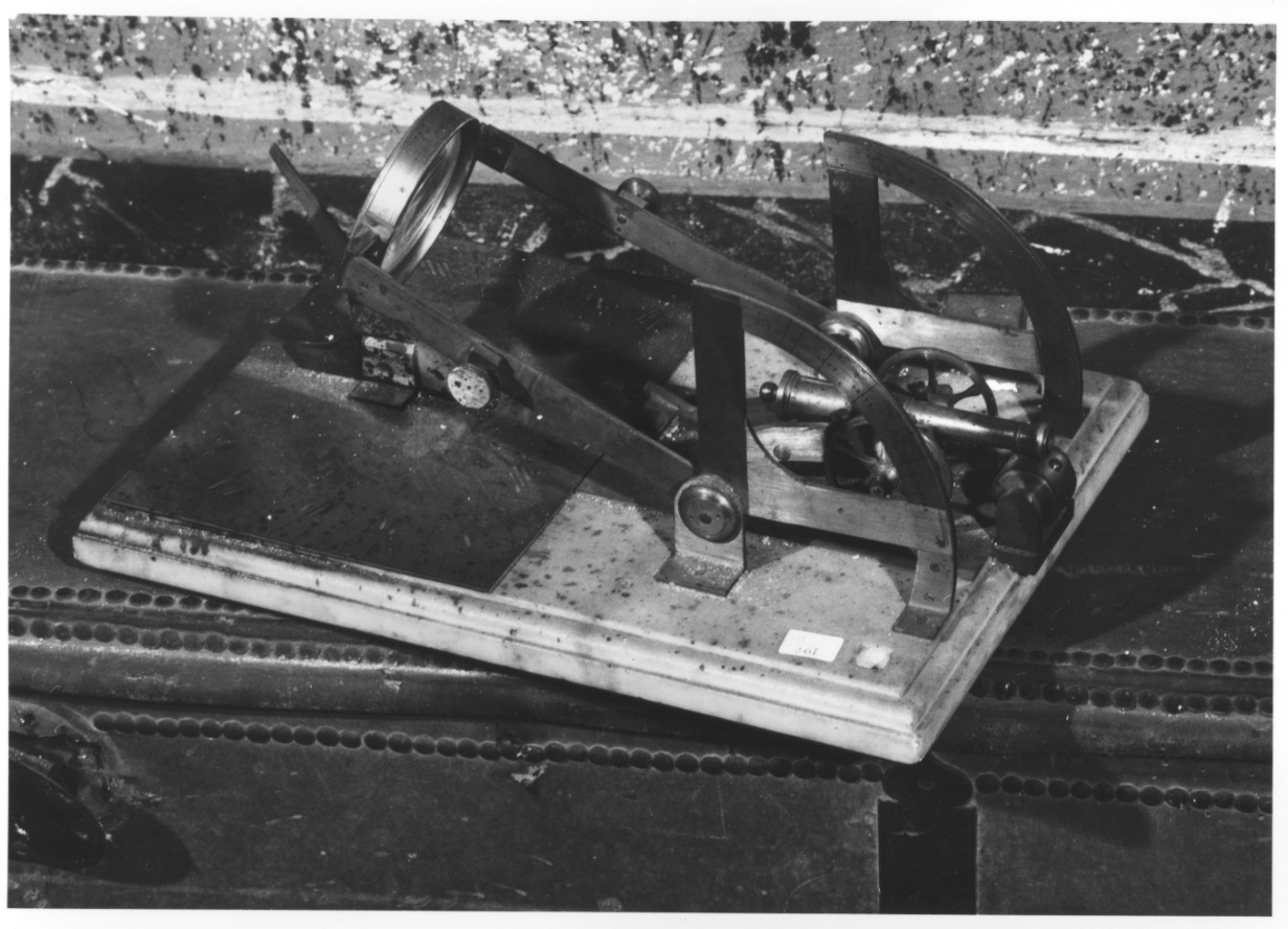 meridiana, opera isolata - produzione piemontese (fine/inizio secc. XVIII/ XIX)