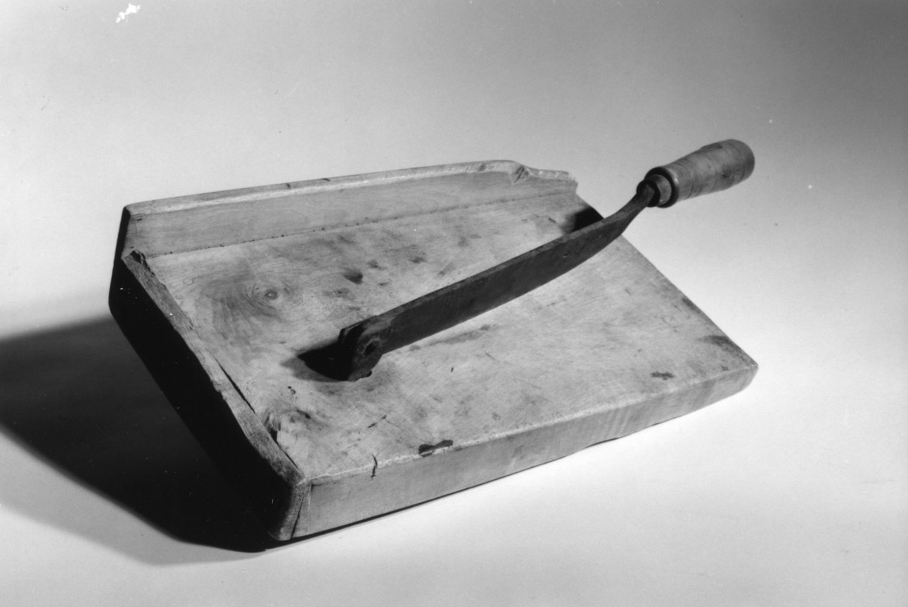 tagliapane - produzione formazzina (sec. XVIII)