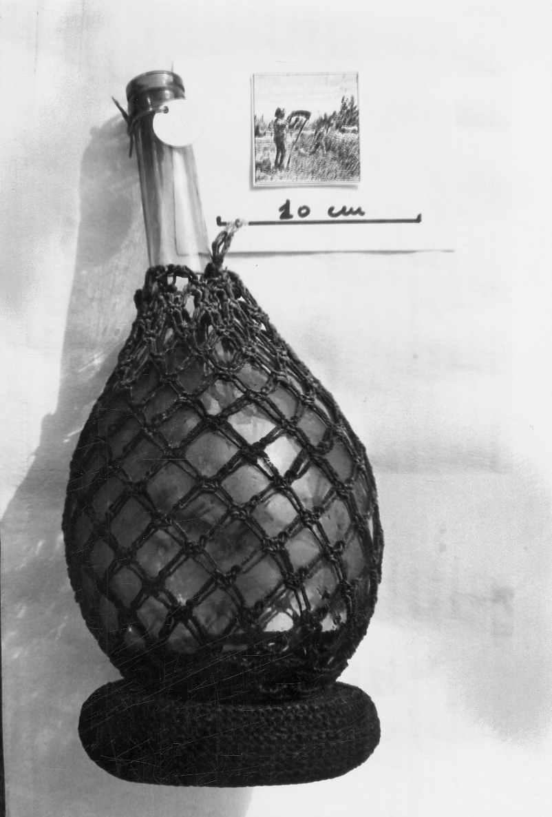 fisco, fiasco con supporto di cotone - ambito piemontese (1900-1920)