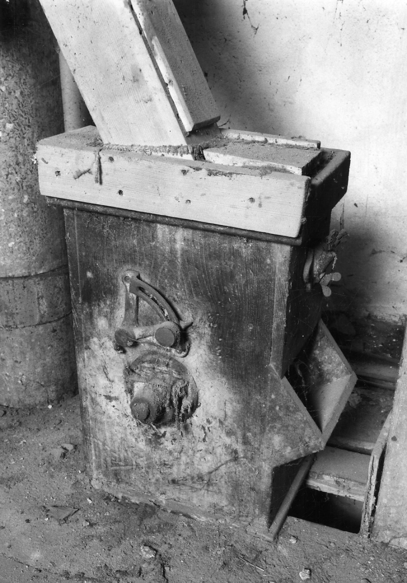 bilancia di Ocrim ditta - ambito cremonese (sec. XX secondo quarto)