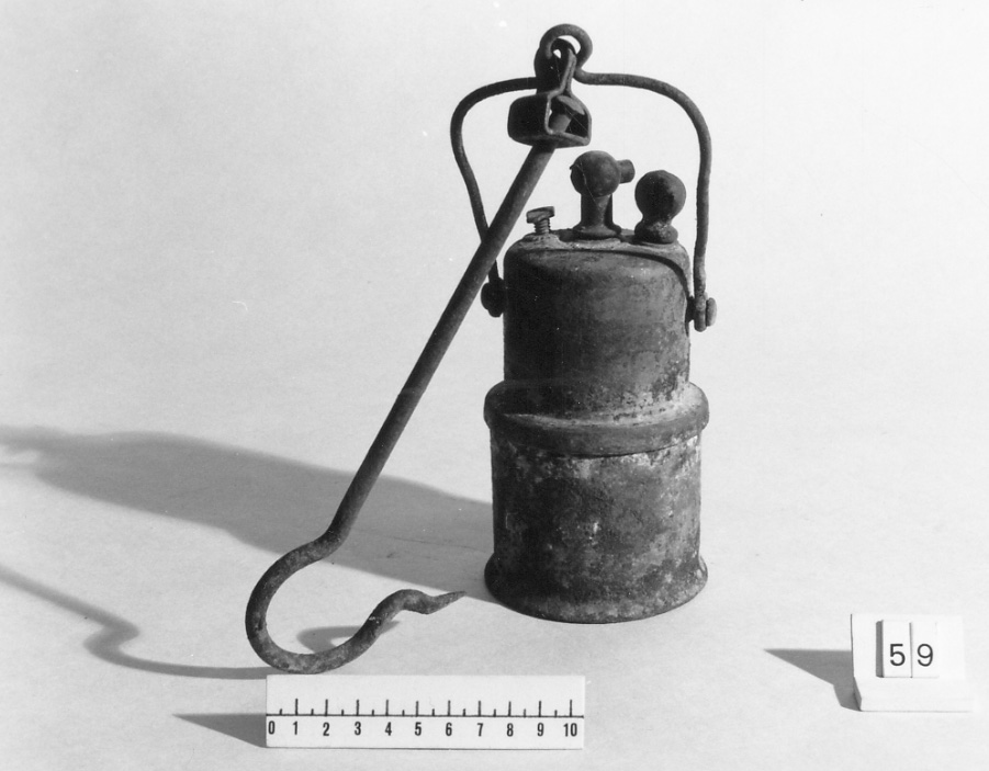 lampada all'acetilene, lampada a gas, arnesi a gas - produzione torinese (1930 ca)