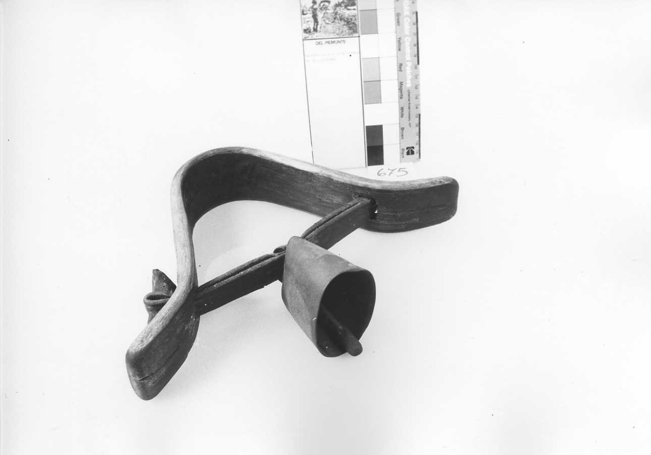 collare, per ovini - produzione italiana (secc. XIX/ XX)