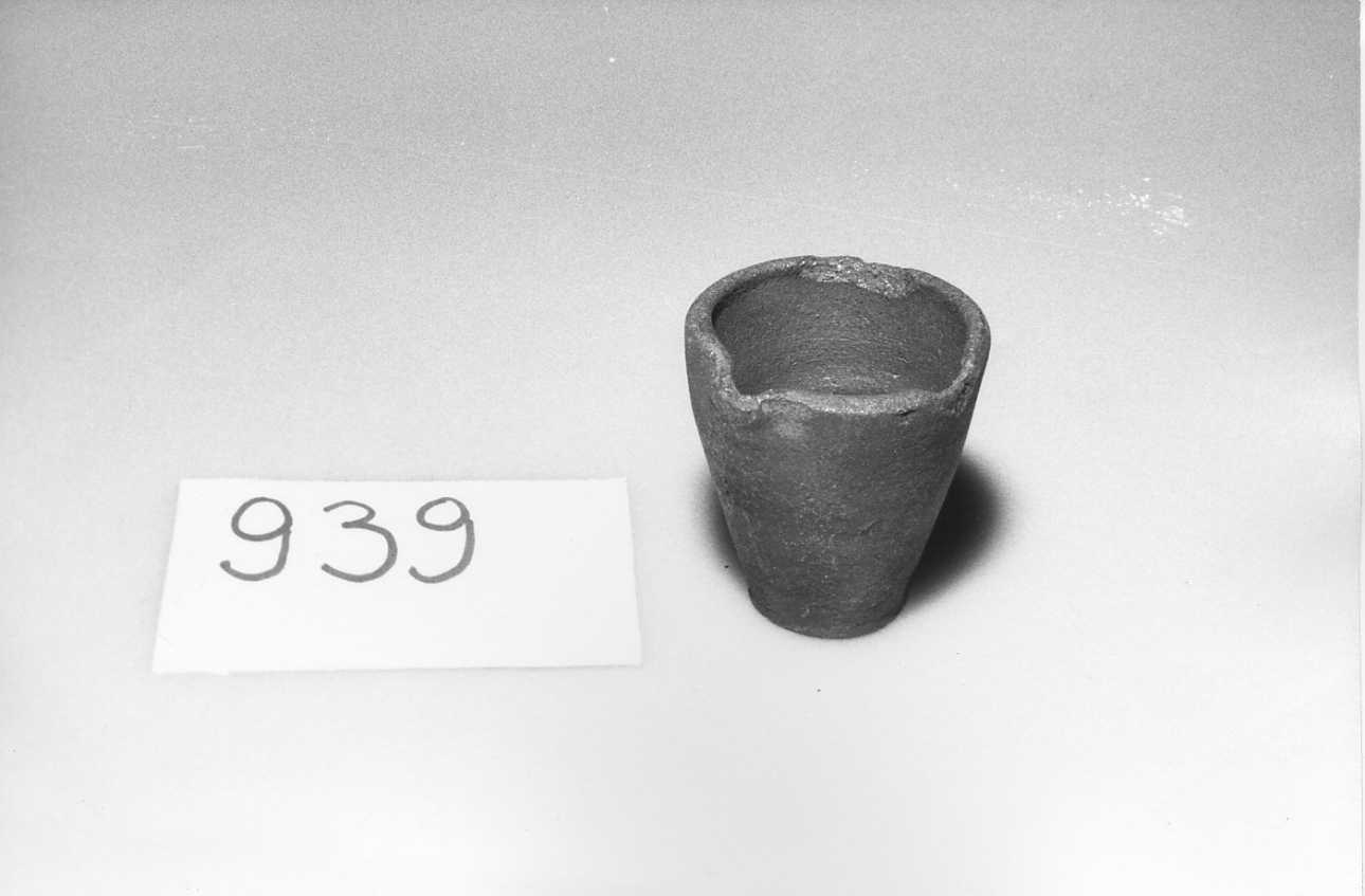 crogiolo, contenitori - produzione italiana (secc. XIX/ XX)