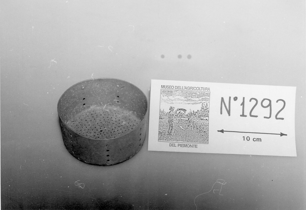 stampo per formaggio - produzione italiana (1950 ante)