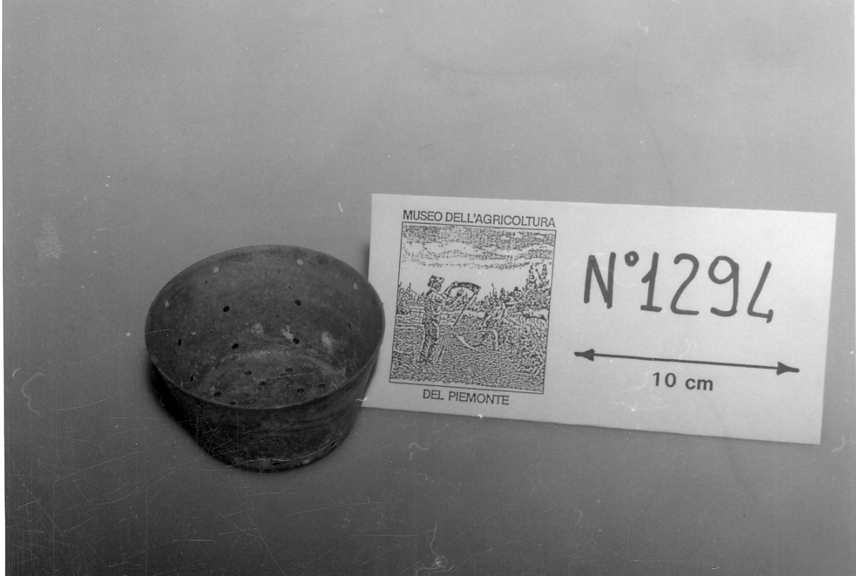 stampo per formaggio - produzione italiana (1950 ante)