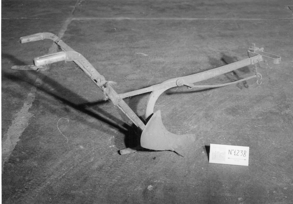 aratro - produzione piemontese (1950 ante)