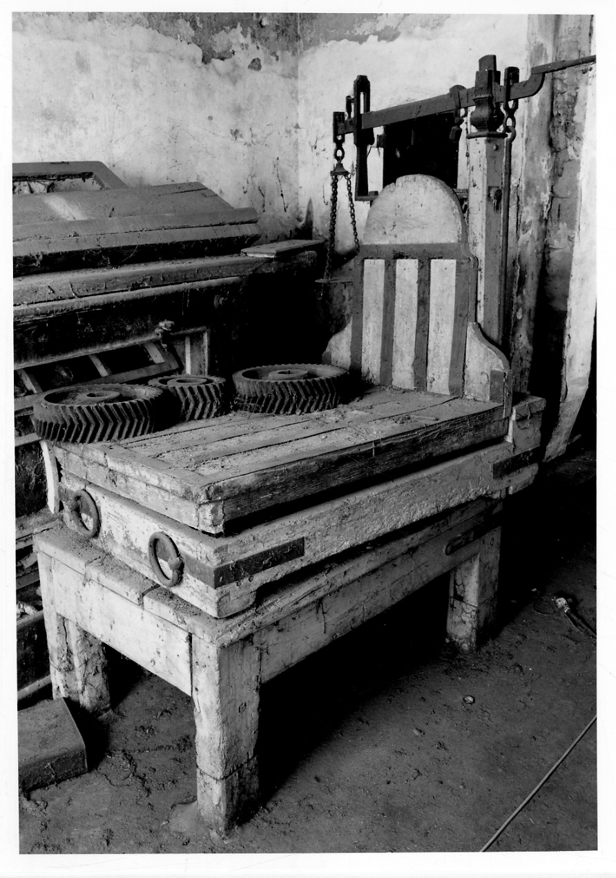 bilancia - produzione torinese (sec. XX)