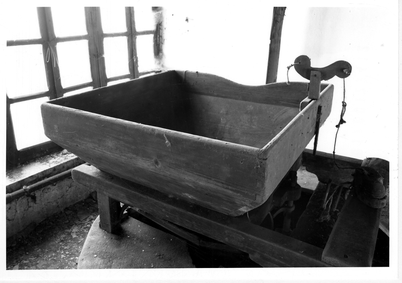 tramoggia di Società industriale macine accessori - produzione torinese (sec. XIX fine)