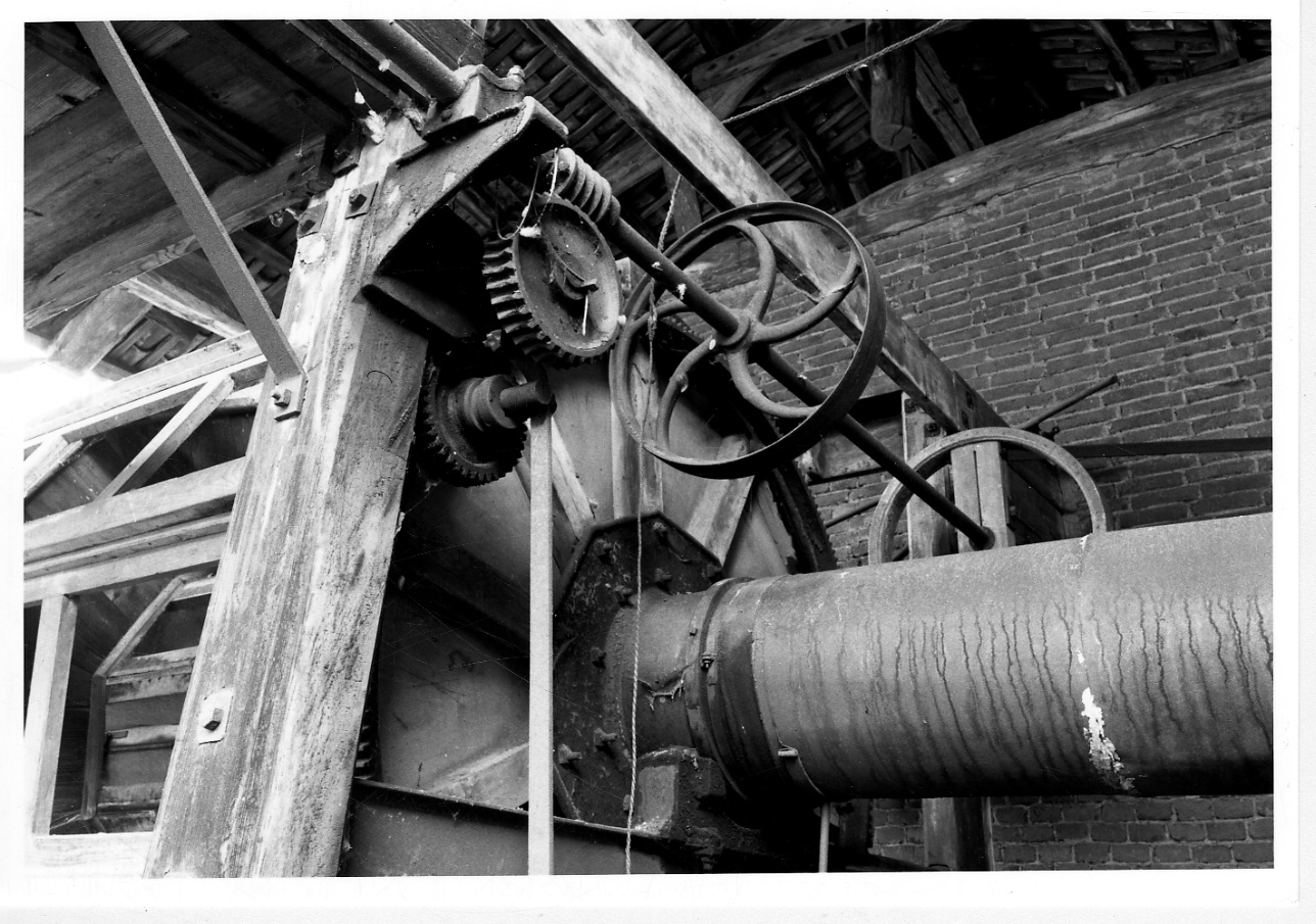 organo di trasmissione di Chiesa Carlo - produzione milanese (sec. XX prima metà)