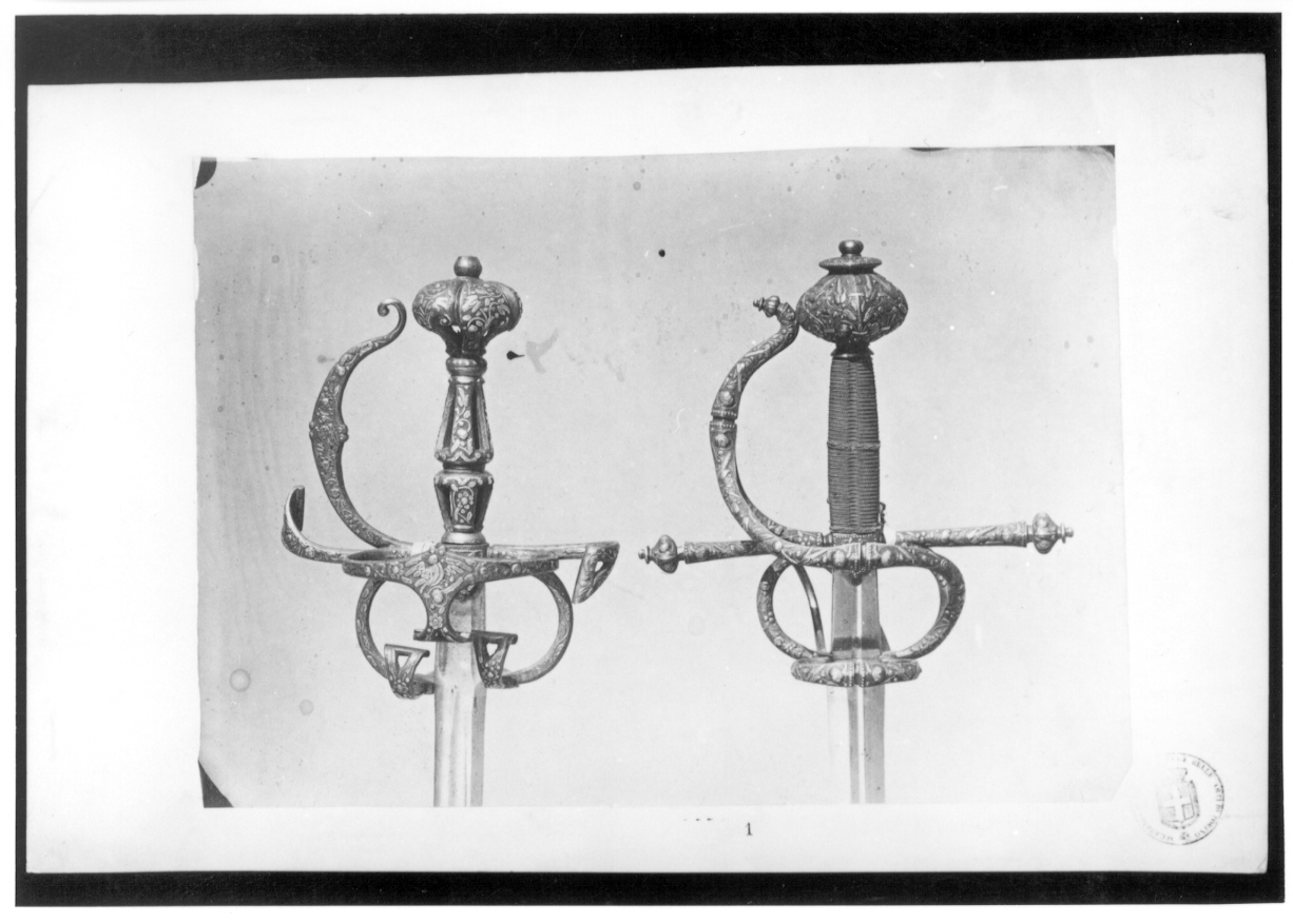 Torino - Armeria Reale - Armi bianche lunghe - Spade - G67 - G72 (positivo) di Anonimo (terzo quarto XIX)