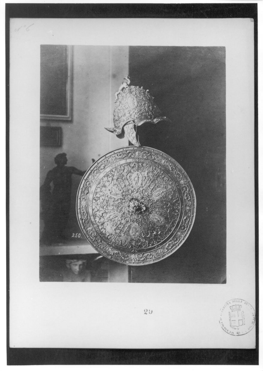 Torino? - ubicazione ignota - Armi difensive - Armature (parti) - Elmi - Scudi (positivo) di Anonimo (terzo quarto XIX)