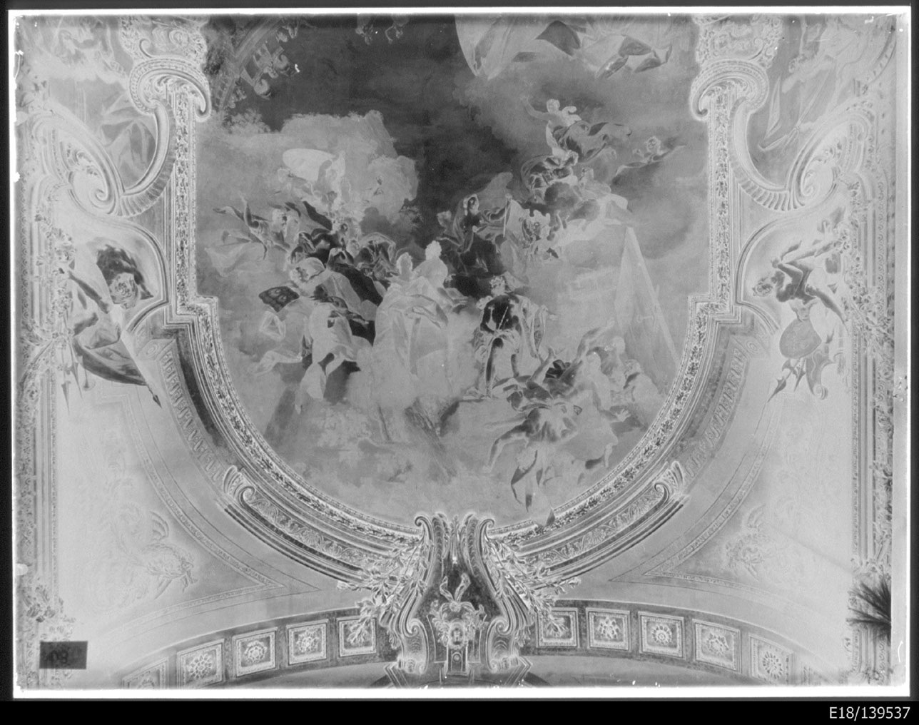 Torino - Armeria Reale - Interni - Galleria Beaumont - Affreschi (negativo) di Anonimo (prima metà XX)