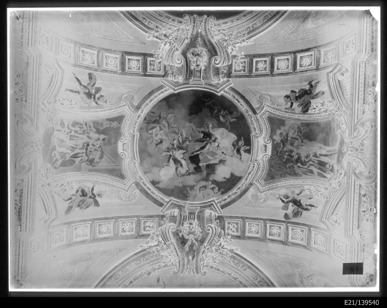 Torino - Armeria Reale - Interni - Galleria Beaumont - Affreschi (negativo) di Anonimo (prima metà XX)