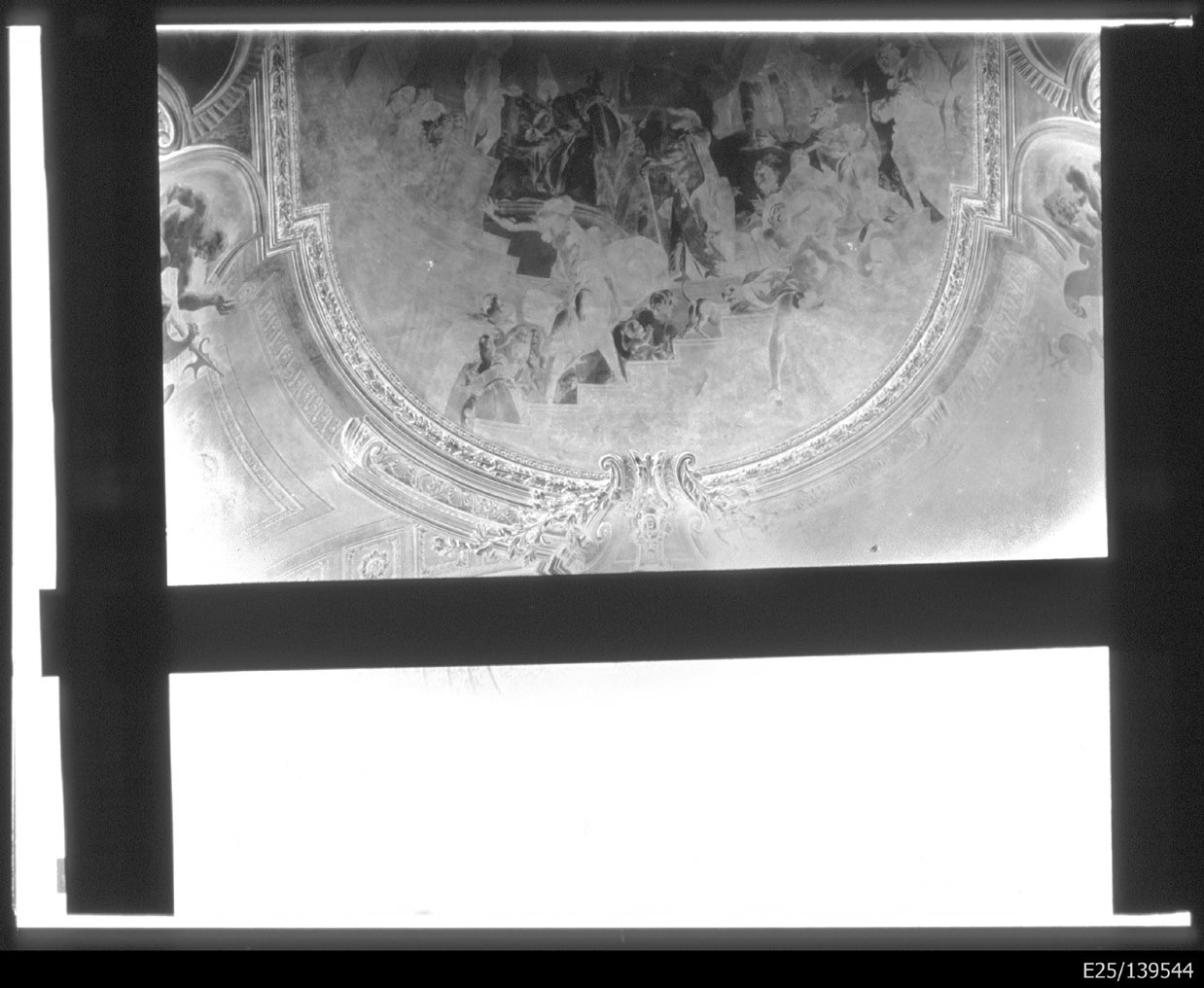 Torino - Armeria Reale - Interni - Galleria Beaumont - Affreschi (negativo) di Anonimo (prima metà XX)