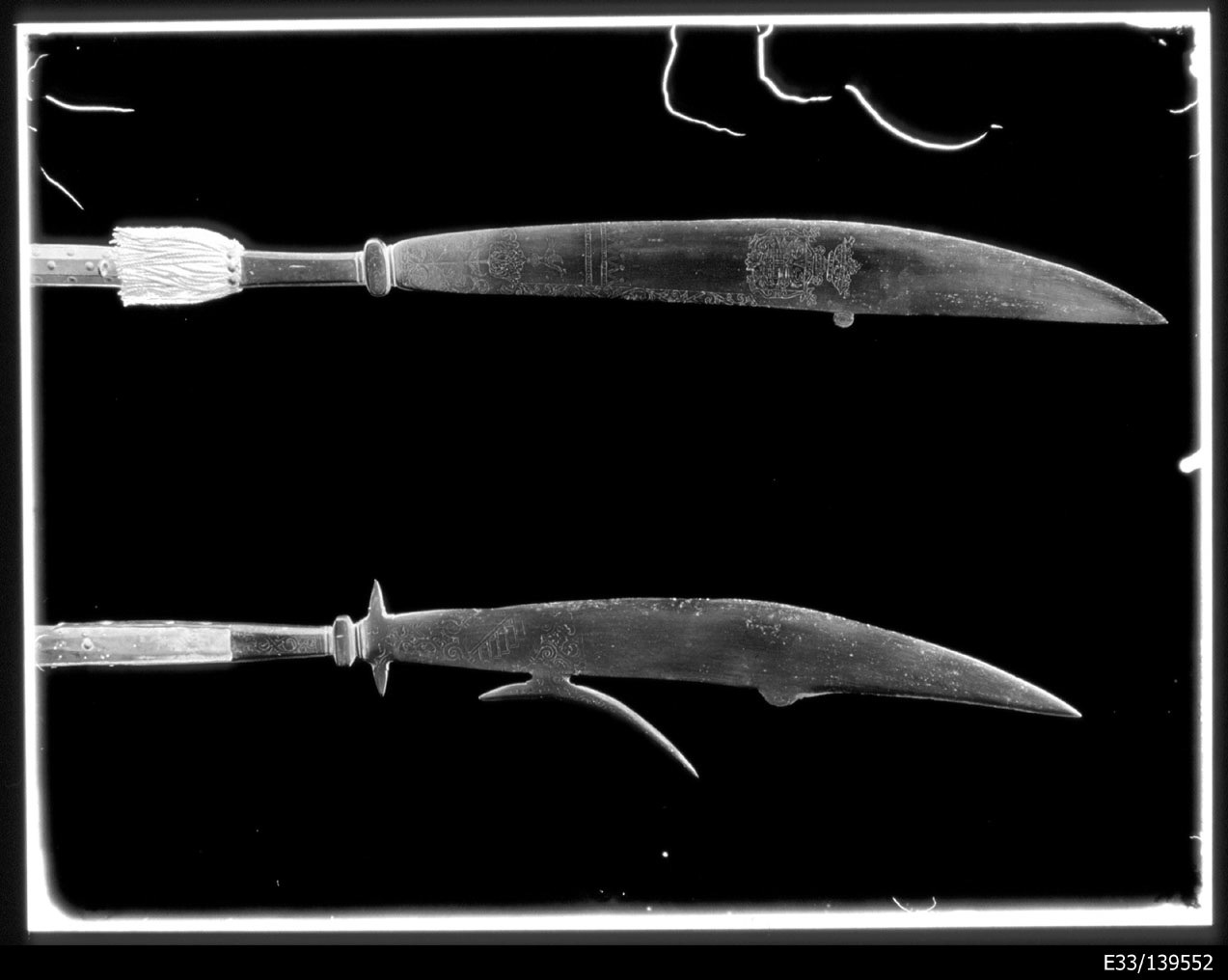 Torino - Armeria Reale - Armi inastate - Falcioni - J129 - J141 (negativo) di Anonimo (primo quarto XX)