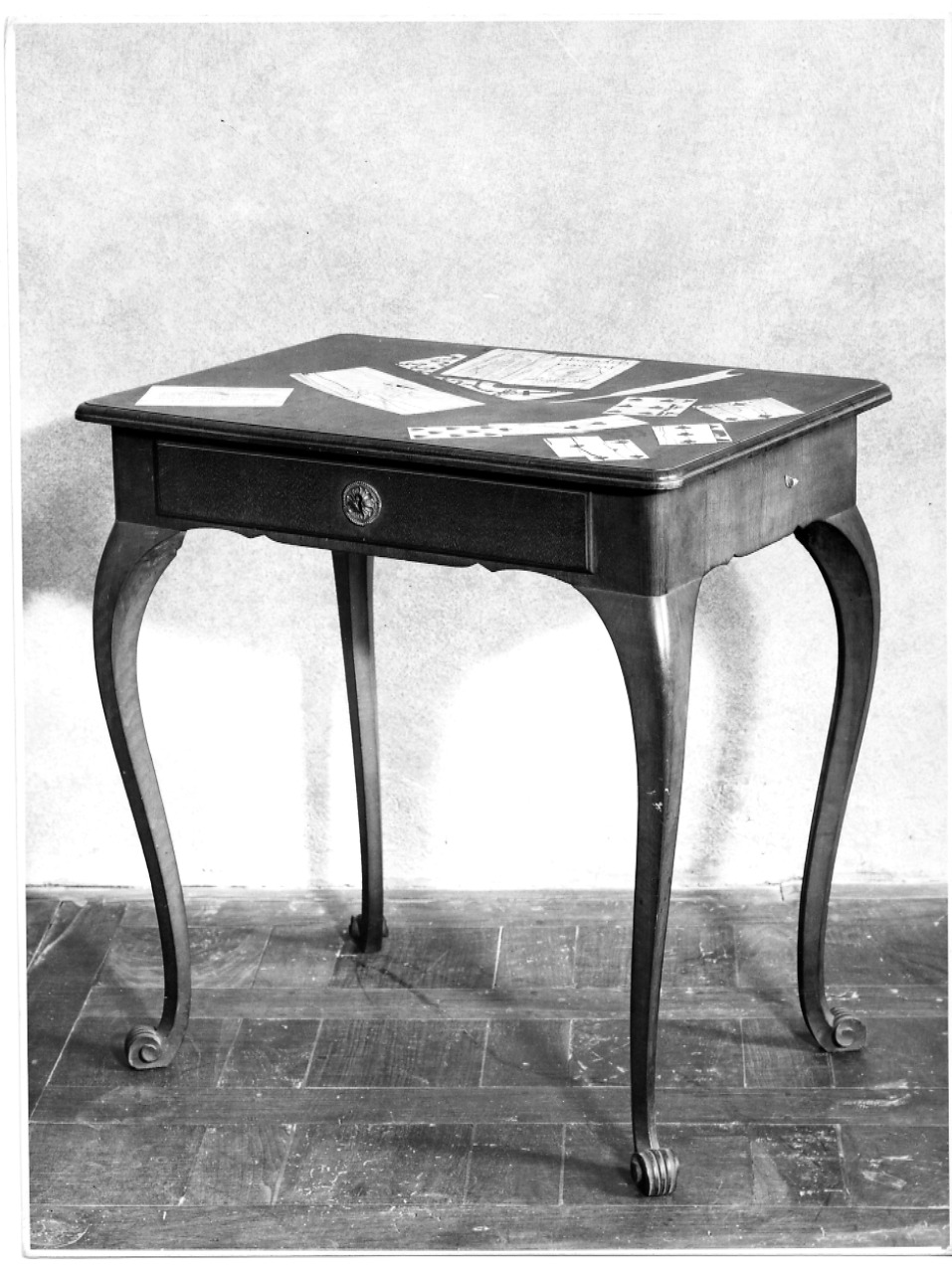 Ebanisti piemontesi - sec. XVIII - Piffetti, Pietro (positivo) di Rampazzi Giustino (terzo quarto XX)
