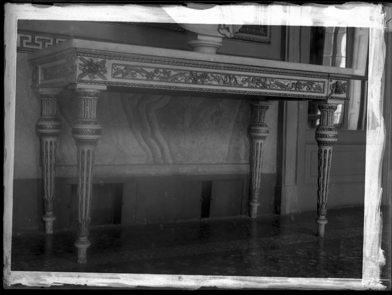 Arredi - Mobili (negativo) di Anonimo (terzo quarto XX)