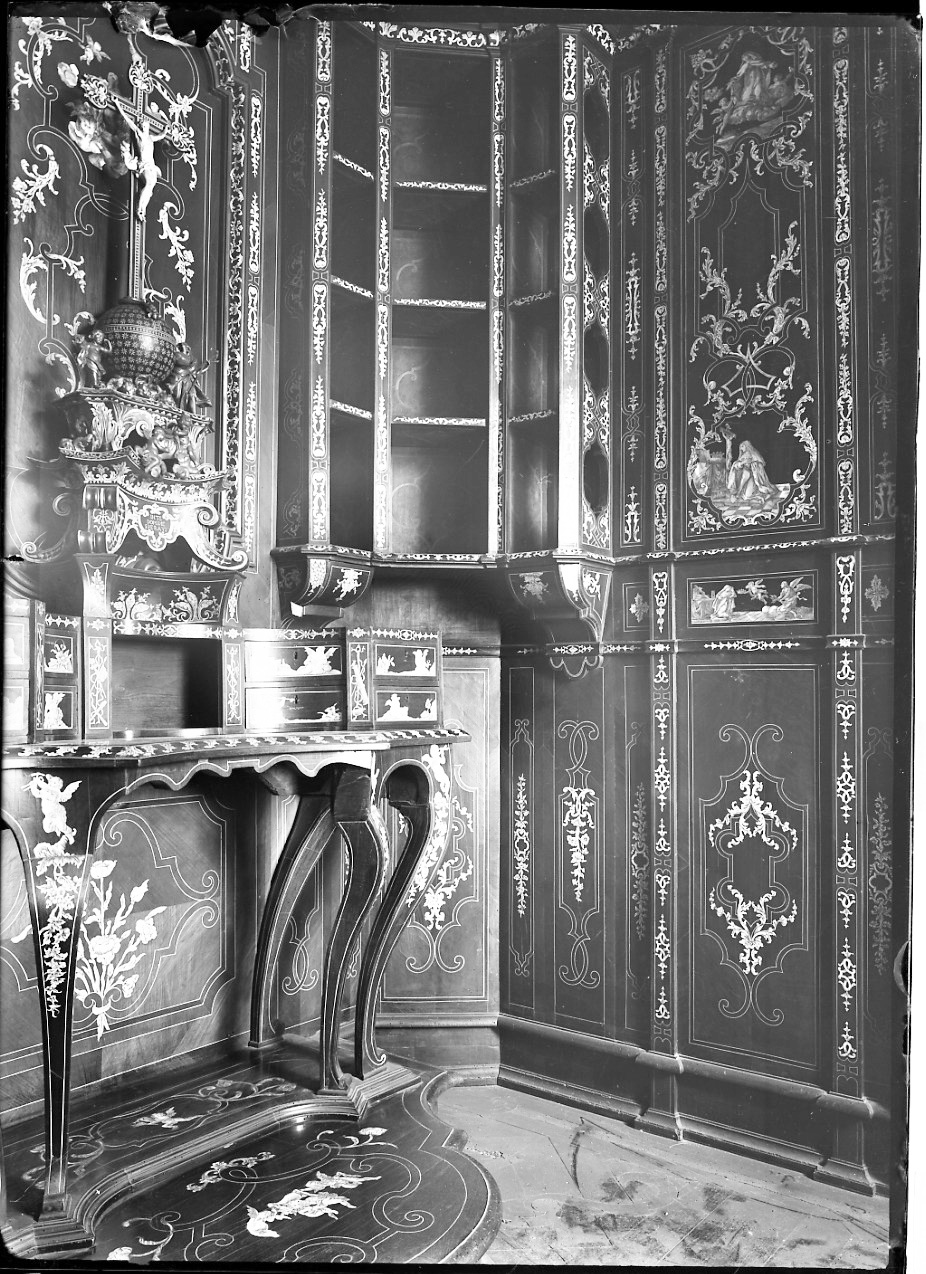 Arredi - mobili (negativo) di Pedrini Augusto (primo quarto XX)