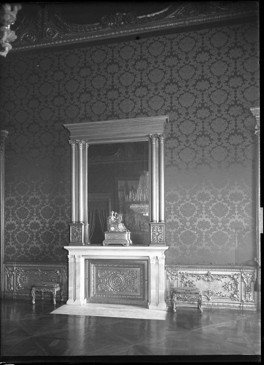 Arredi - Mobili (negativo) di anonimo (seconda metà XX)