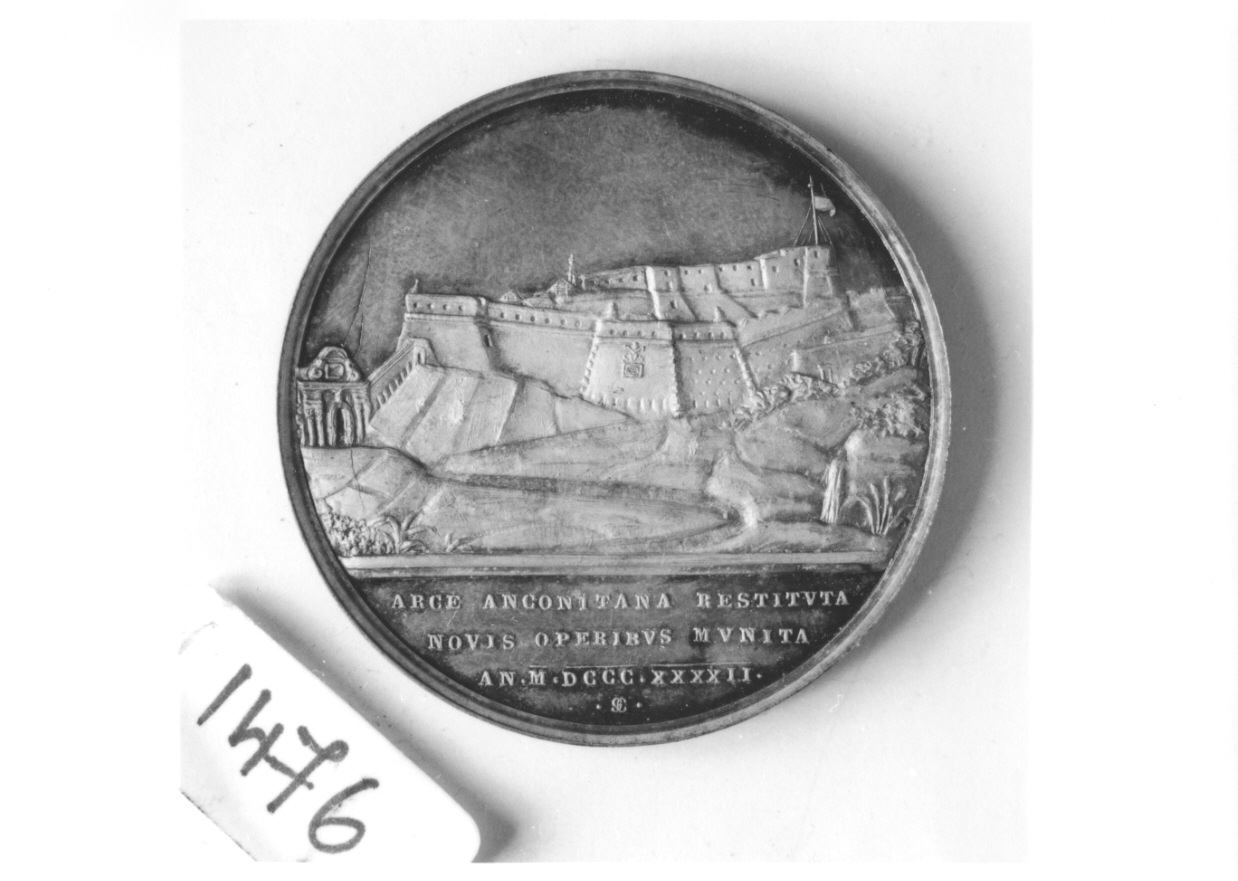 veduta della Rocca di Ancona (medaglia, opera isolata) di Cerbara Giuseppe (secondo quarto sec. XIX)