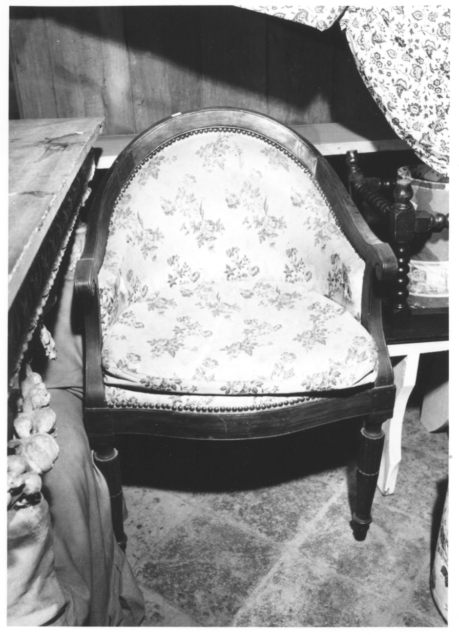 poltrona - a pozzetto, opera isolata - ambito piemontese (metà sec. XIX)