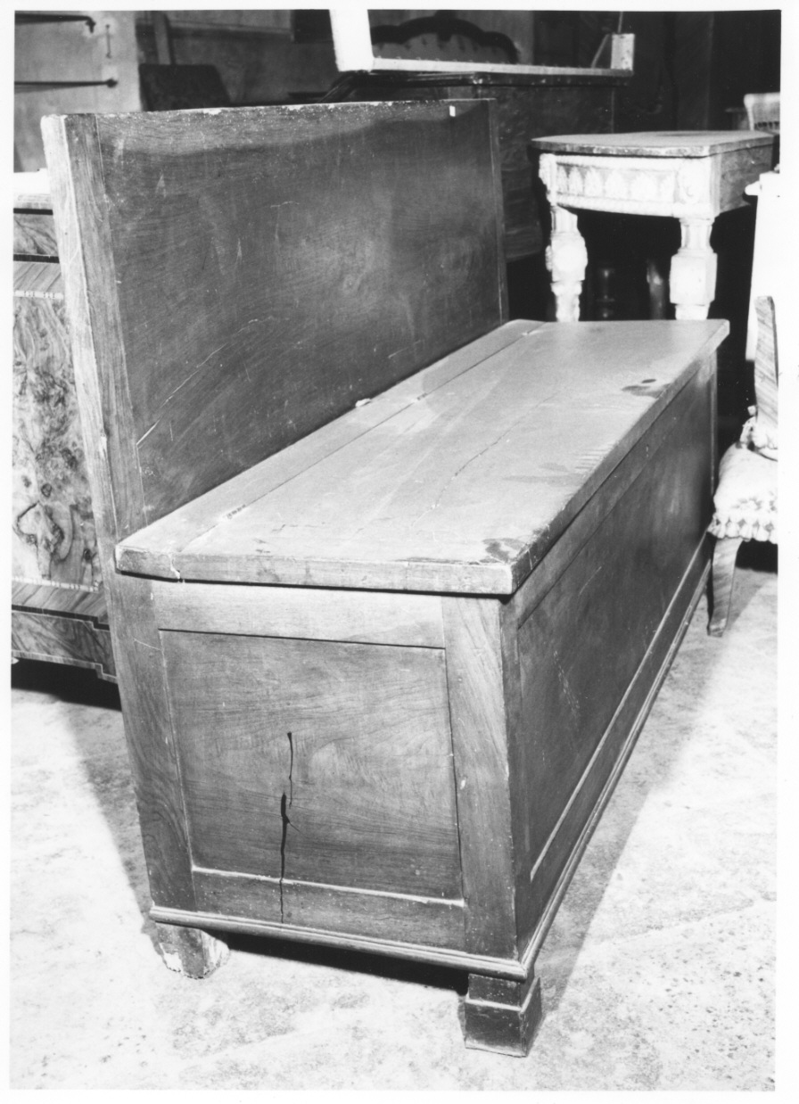 cassapanca, opera isolata - ambito piemontese (prima metà sec. XIX)