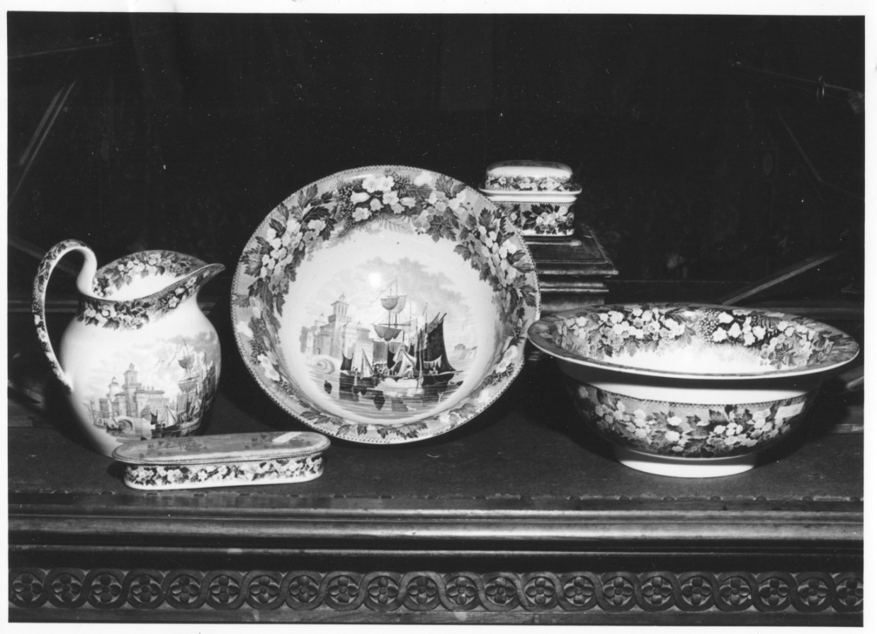 veduta di porto (servizio da toeletta, insieme) - manifattura di Wedgwood (seconda metà sec. XIX)