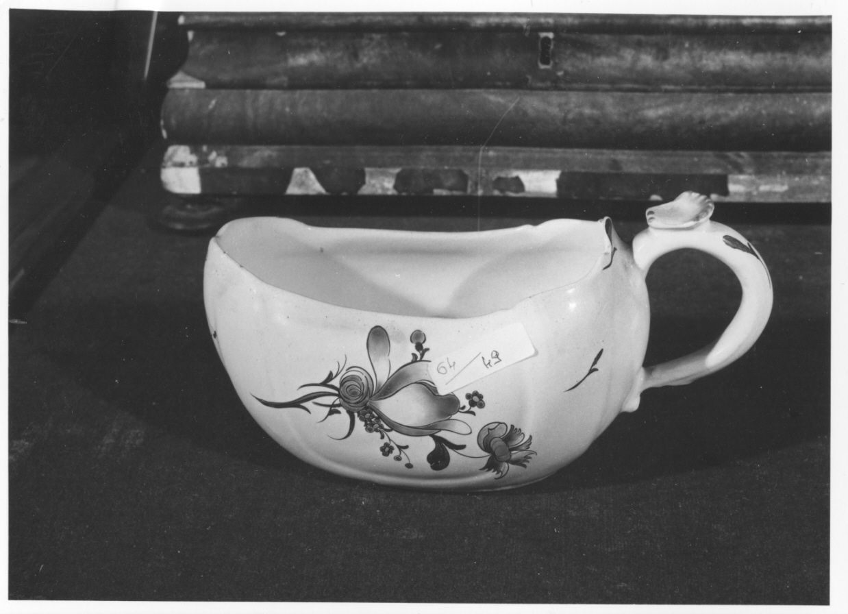 motivi decorativi floreali (vaso da notte, opera isolata) - manifattura di Strasburgo (terzo quarto sec. XVIII)