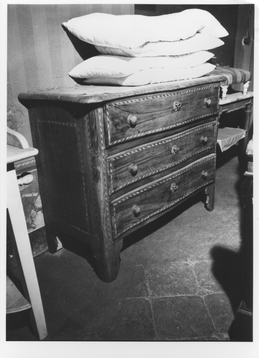 cassettone, opera isolata - ambito piemontese (seconda metà sec. XIX)