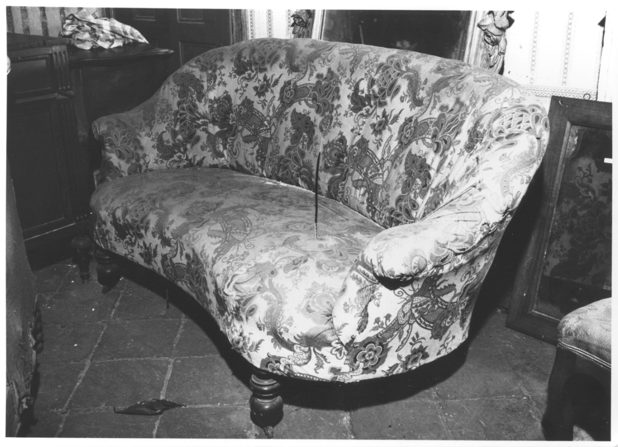 divano, opera isolata - produzione piemontese (ultimo quarto sec. XIX)