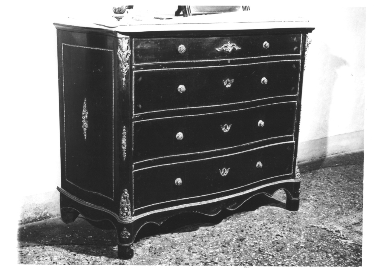 cassettone, opera isolata - bottega piemontese (?) (seconda metà sec. XIX)