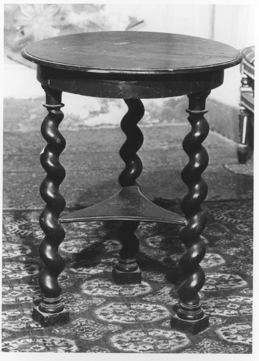 tavolino, opera isolata - bottega piemontese (seconda metà sec. XIX)