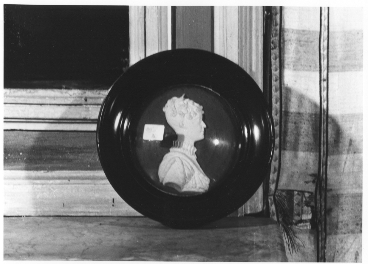 ritratto della contessa Carolina Costa De La Trinite' (rilievo, opera isolata) - ambito piemontese (primo quarto sec. XIX)