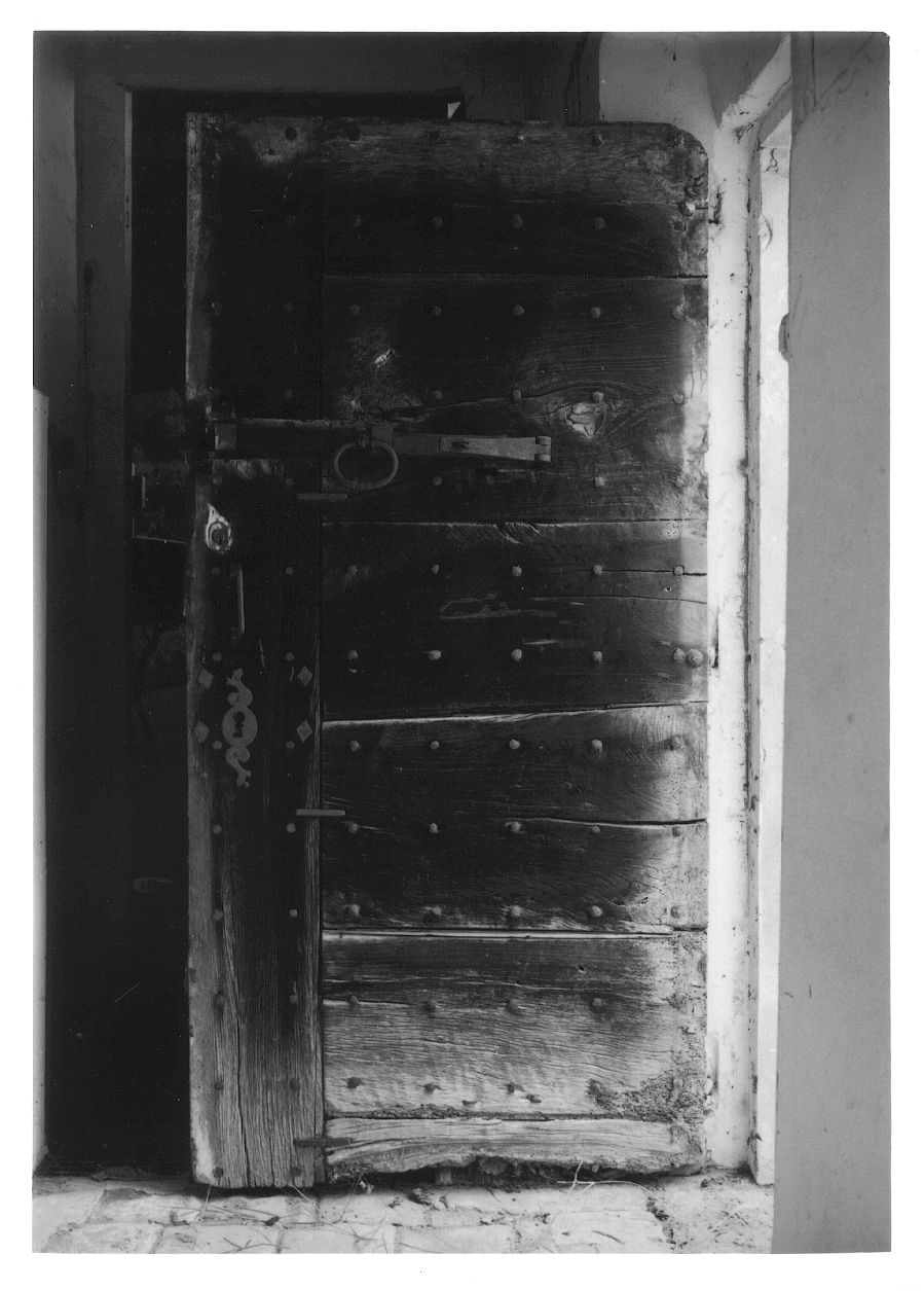 porta - ad un battente, opera isolata - ambito piemontese (ultimo quarto sec. XVII)